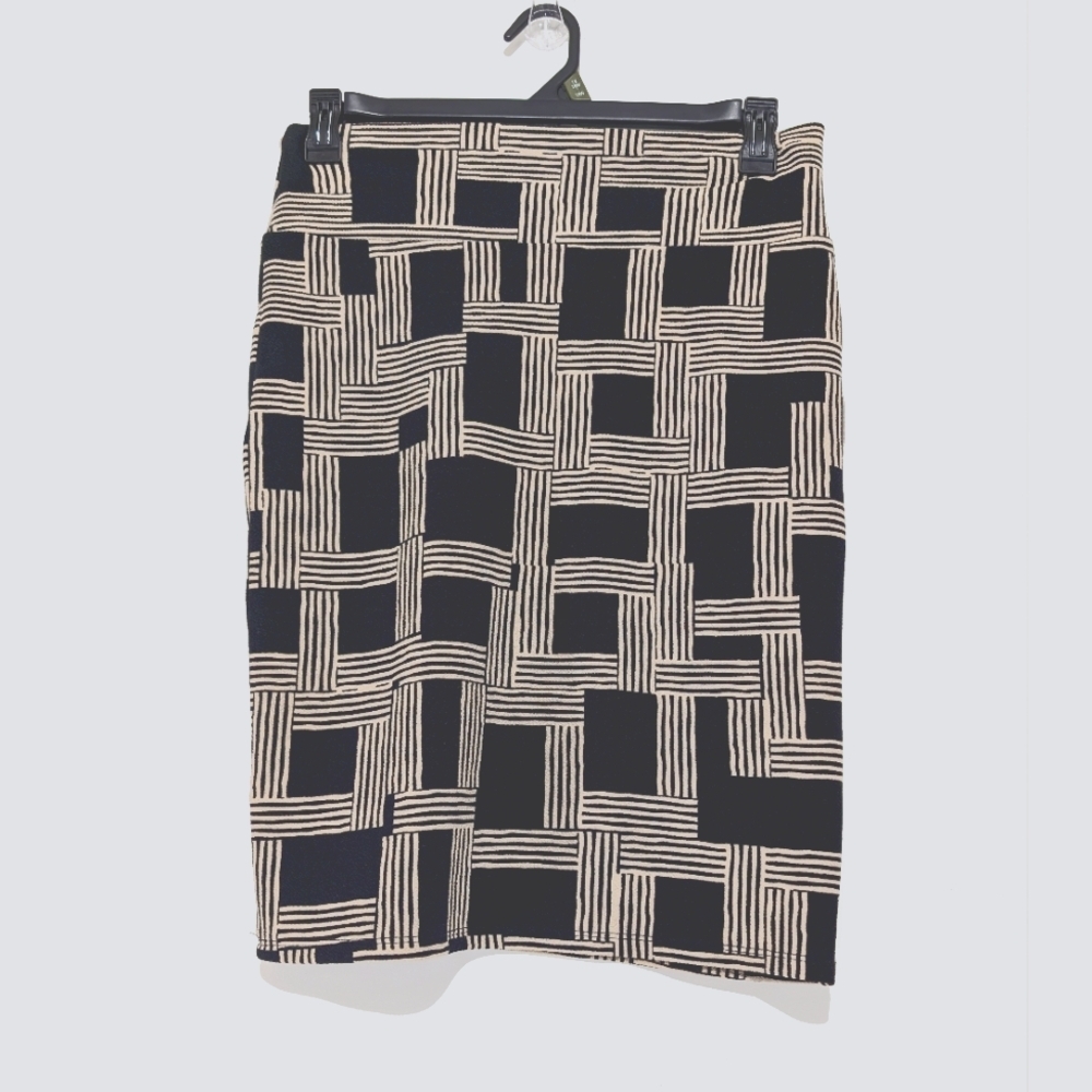 NWOT LULAROE BLACK AND TAN KNEE LENGTH STRAIGHT PENCIL SKIRT, CASSIE, MEDIUM
